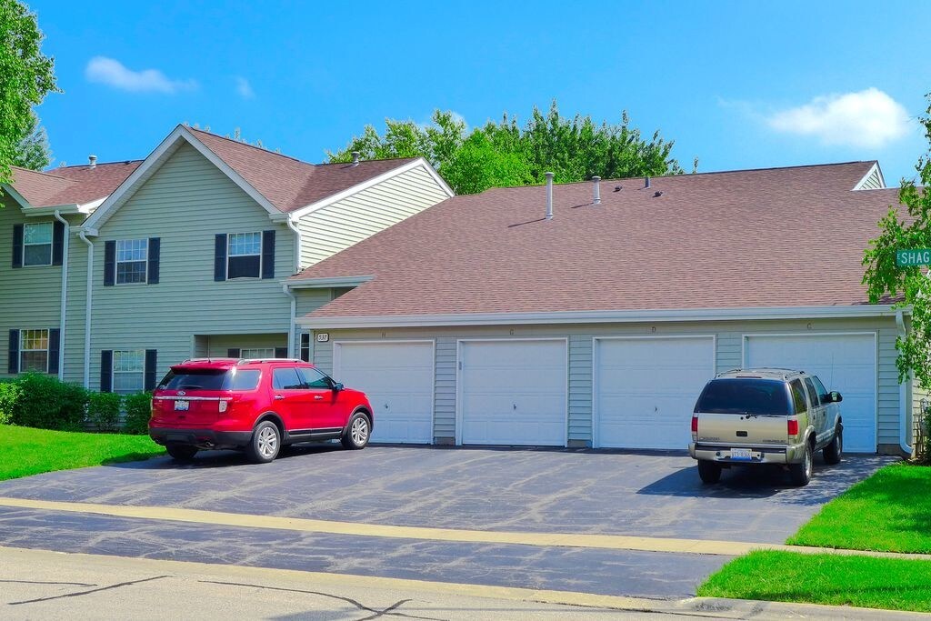 Foto principal - 537 E Shag Bark Ln