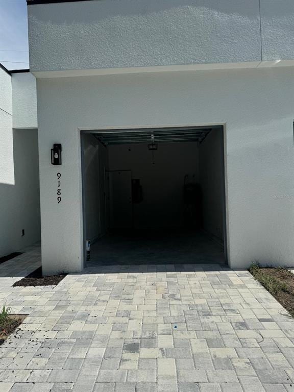 Foto del edificio - 9187-9189 N Travis Dr