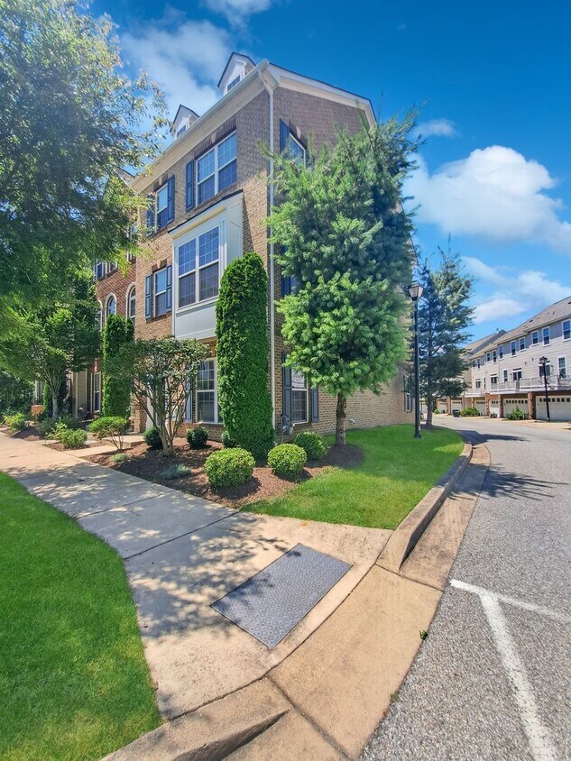 Photo - 1701 Walcott Ln