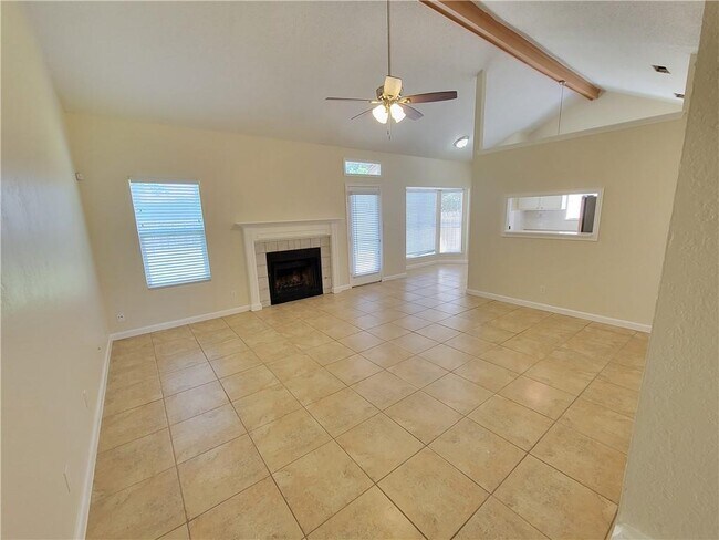 Building Photo - 16406 Edgemere Dr