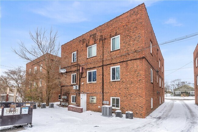 Foto del edificio - 5208 Lee Rd