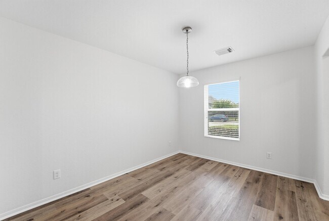 Foto del edificio - 16417 Olive Sparrow Dr