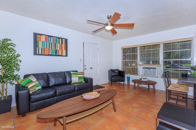 Building Photo - 7315 Southway Dr