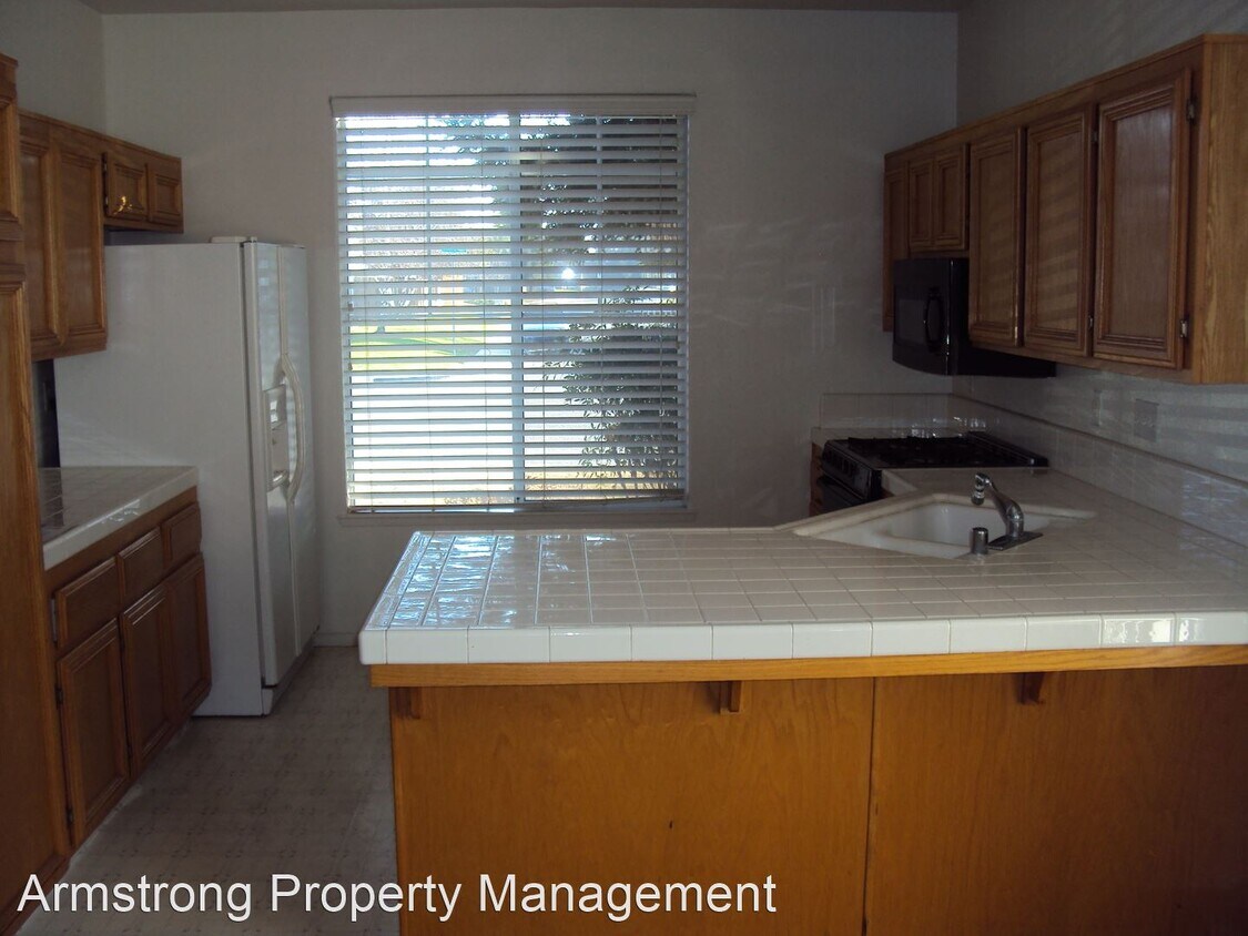 Foto del edificio - 3 br, 2 bath House - 5534 W. Cherry Avenue