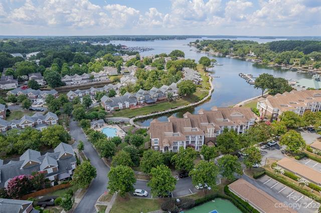 Building Photo - 18533 Harborside Dr