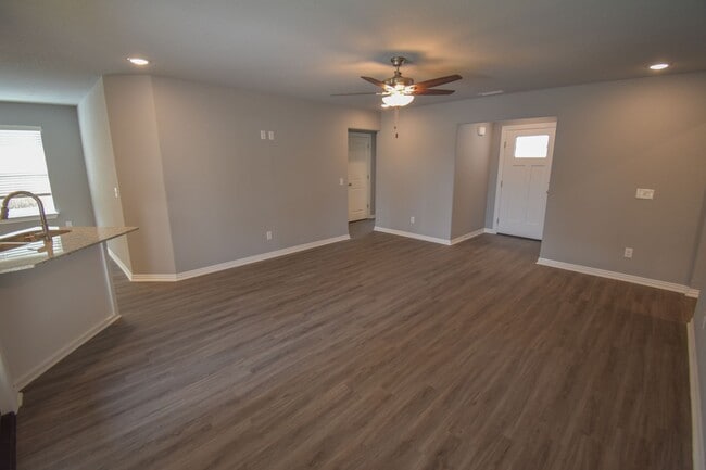 Building Photo - 3 Bedroom 2 Bath Home in Prairie Grove