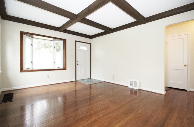 Foto del edificio - 536 Carver Blvd