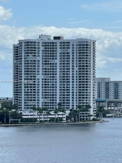 Foto del edificio - 19101 Mystic Pointe Dr