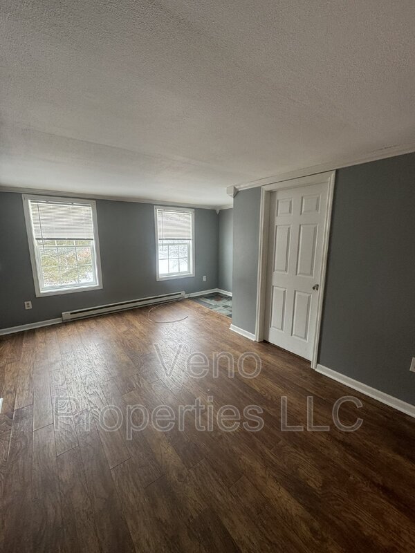 Building Photo - 116 Clamsteam Rd