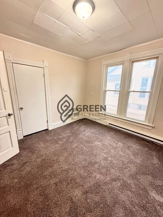 Building Photo - 464 S Harrison Ave