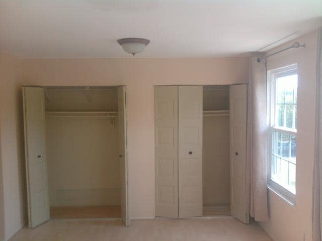 Spacious master bedroom - 15919 Indian Hills Terrace