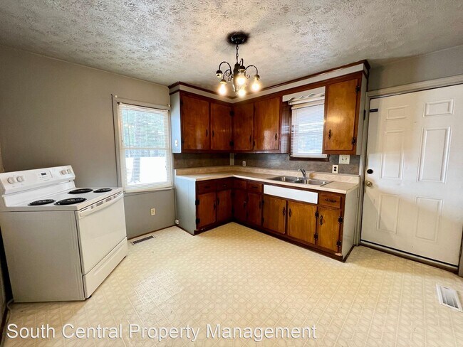 Foto del edificio - 2 br, 1 bath House - 7600 Cemetery Road