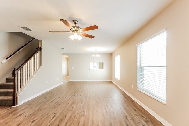 Foto del edificio - 2474 Harrison Pl Blvd