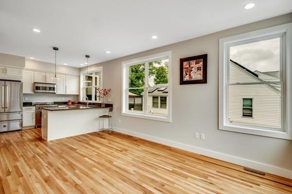 Primary Photo - 30 Harrington St