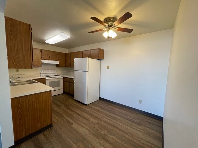 Building Photo - Heritage Lake Senior Apartments 55+