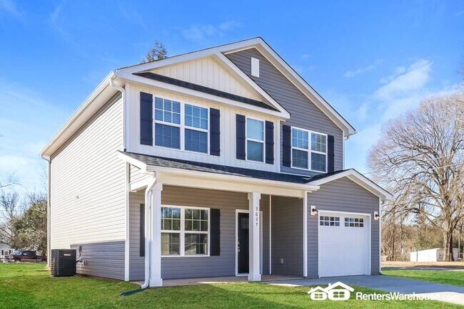 Building Photo - large new build, 4 bed 2.5 bath home