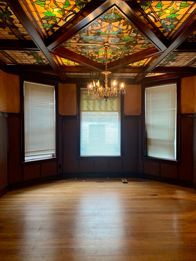 Dining Room - 1228 W Farwell Ave