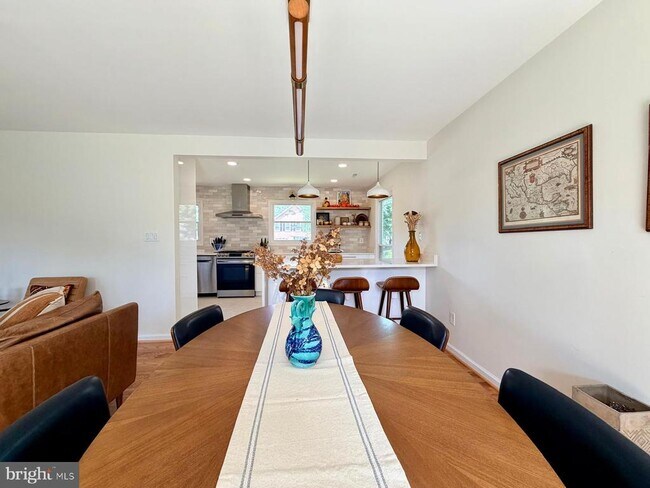 Foto del edificio - 12904 Missionwood Way