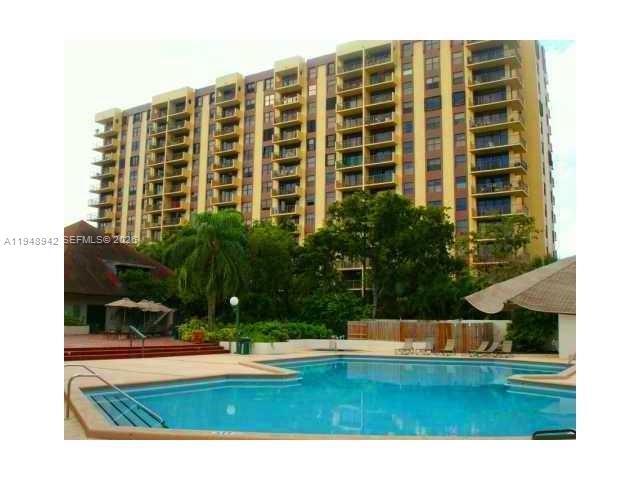 Foto del edificio - 1470 NE 123rd St