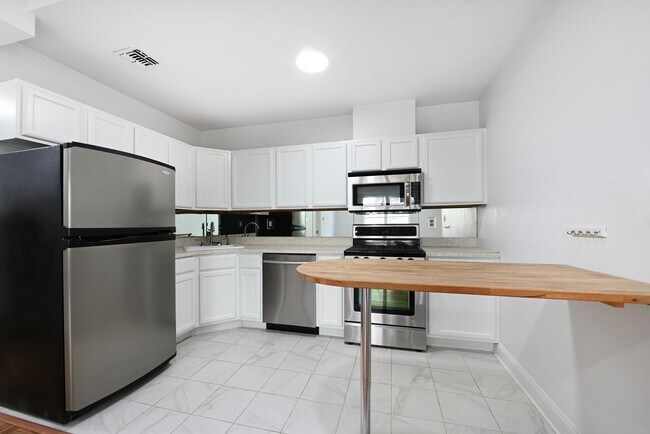 Foto del edificio - 84 Bloomfield St