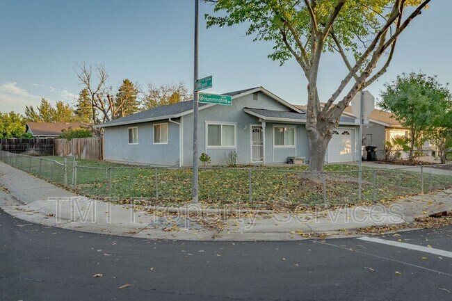 Building Photo - 8631 Hummingbird Way