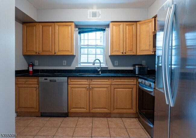 Foto del edificio - 239 N 19th St