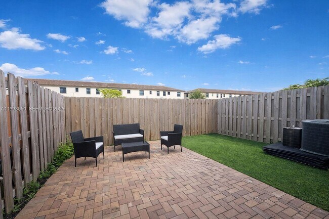 Foto del edificio - 12767 SW 230th Ter