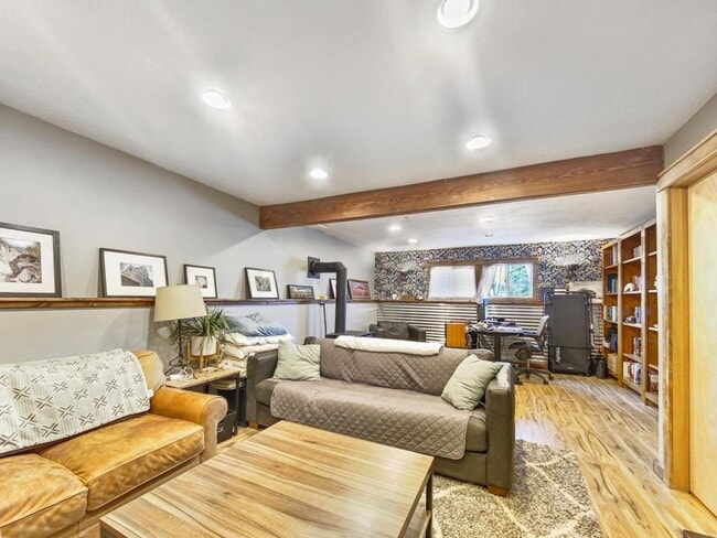 Foto del edificio - 3250 W.Hollyhock Dr