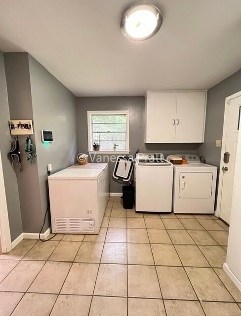 Laundry room - 3218 FM 1275