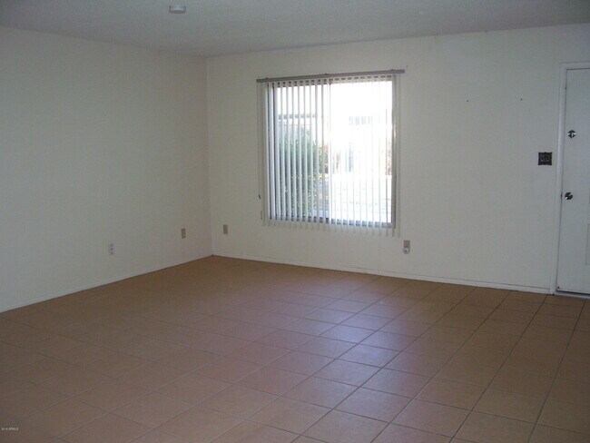 Foto del edificio - 6034 N 30th Ave