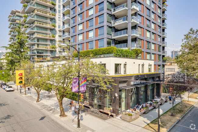 Building Photo - The Jervis