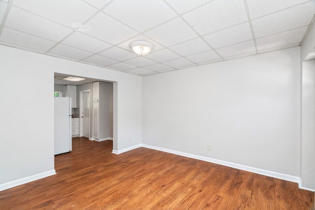 Building Photo - 2751 Jersey Ave