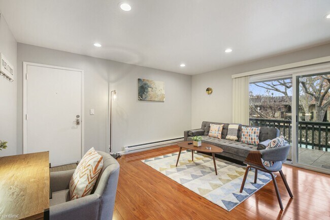 Building Photo - 2 br, 1 bath  - 2025 California St Apt 39A