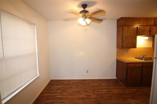 Foto del edificio - 511 W Oak St
