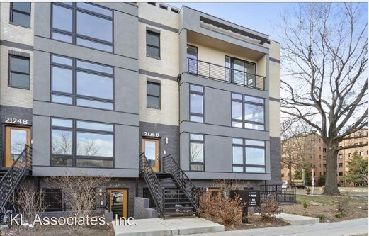 Primary Photo - 2122 3rd St NE