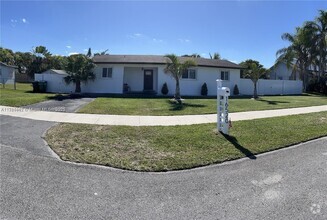 Building Photo - 16522 SW 294th Terrace