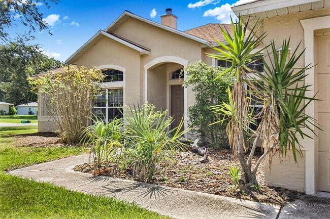 Building Photo - Pool home in Indian Trails
