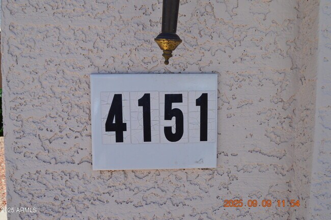 Foto del edificio - 4151 E Silverwood Dr
