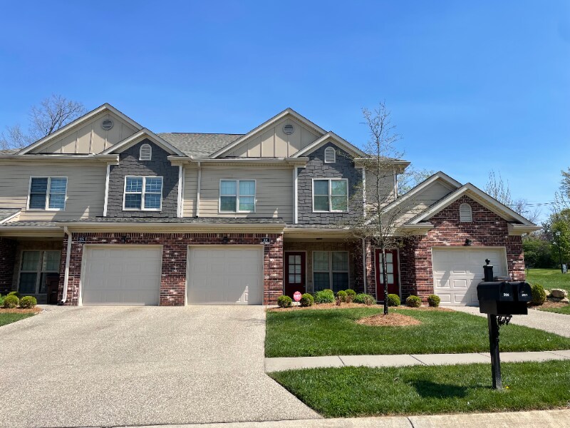 203 Beckley Ridge Ln, Louisville, KY 40245 Condo for Rent in