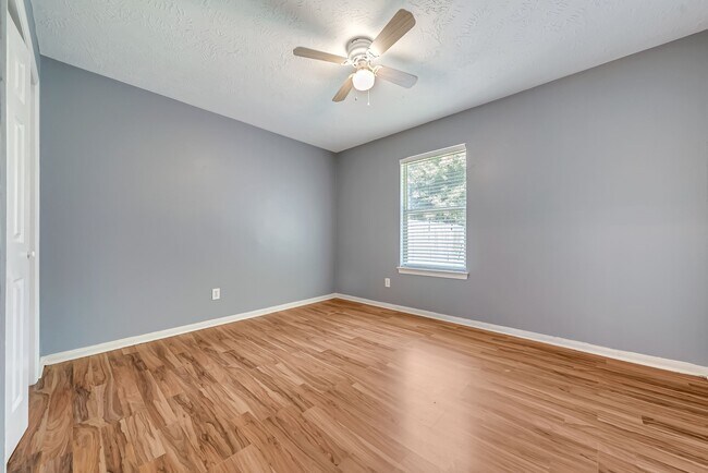 Building Photo - 16393 Ryan Guinn Way