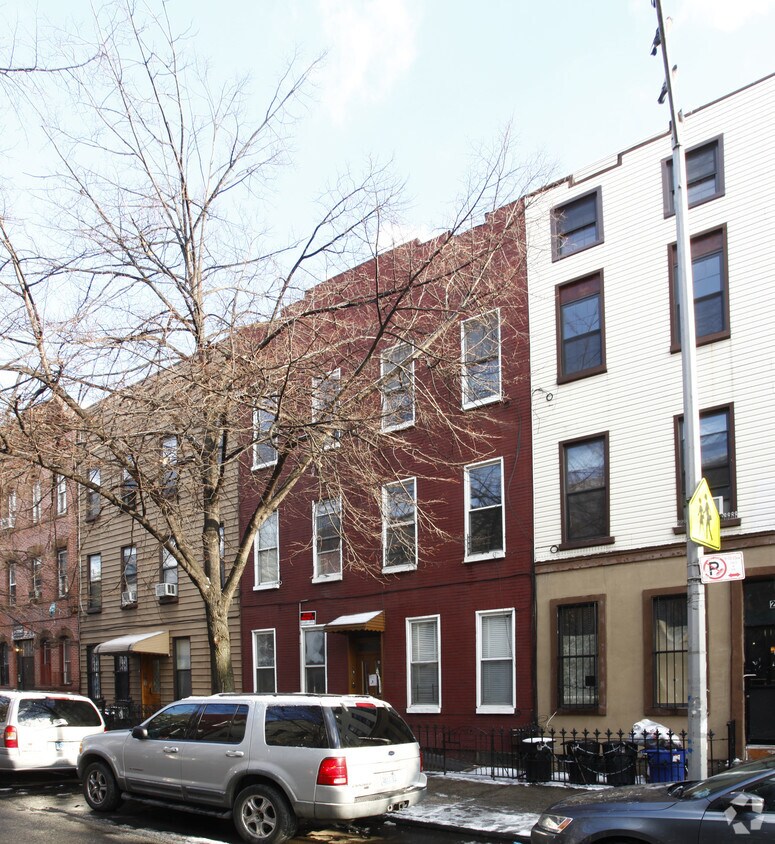 Primary Photo - 272 Himrod St