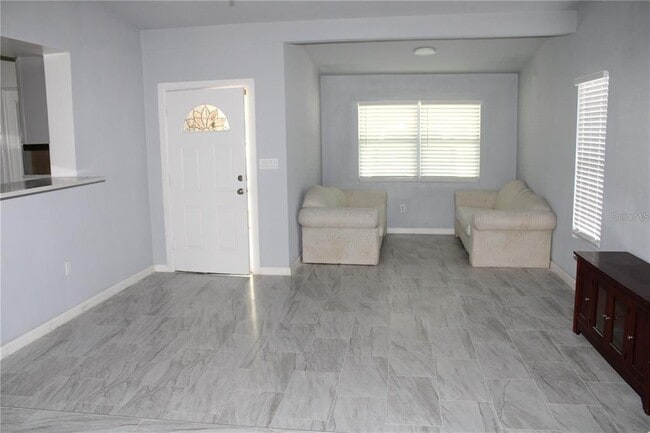Foto del edificio - 8859 Robin Rd