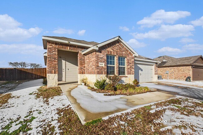 Building Photo - 815 Ranahan Ln