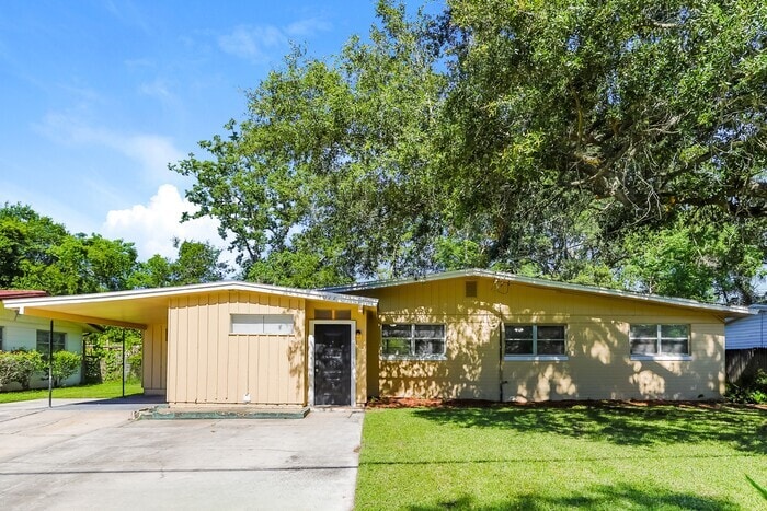 Primary Photo - 4022 Rodby Dr