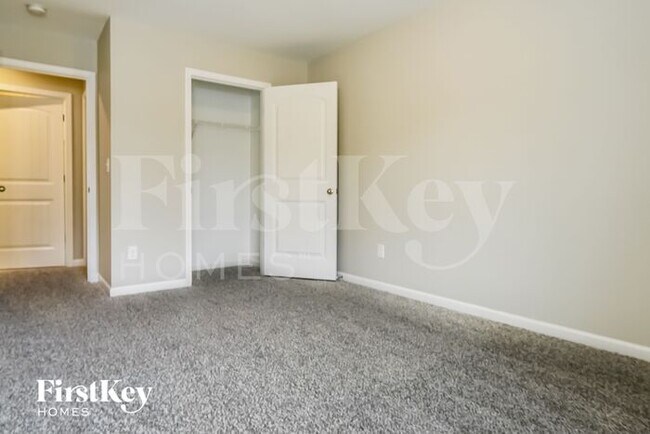 Foto del edificio - 197 Belmont Way