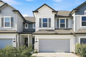 Building Photo - 7333 Hinsdale Dr