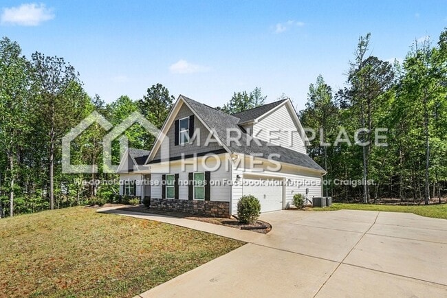 Foto del edificio - 110 Hawthorn Ln