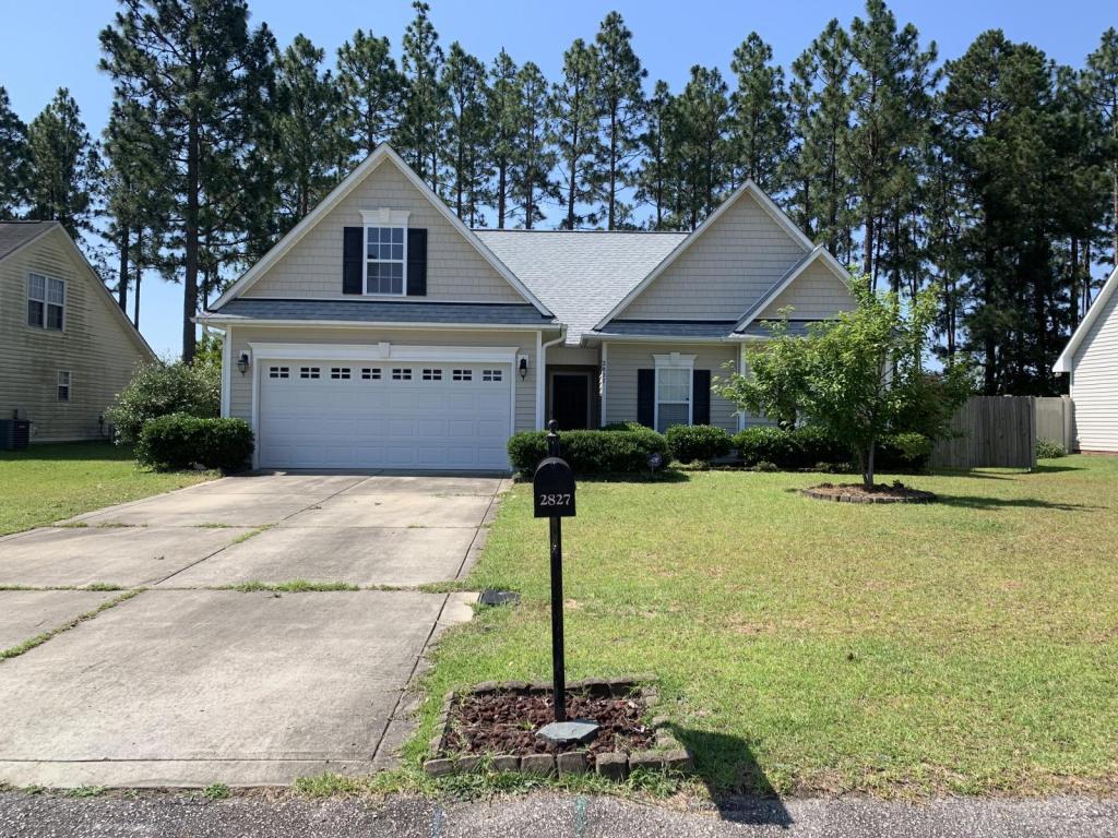 Primary Photo - 2827 Aristocrat Ln