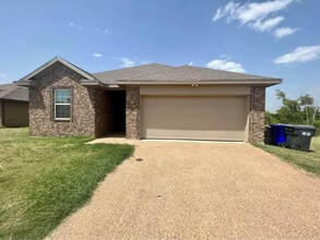 Building Photo - 10712 Granada Dr