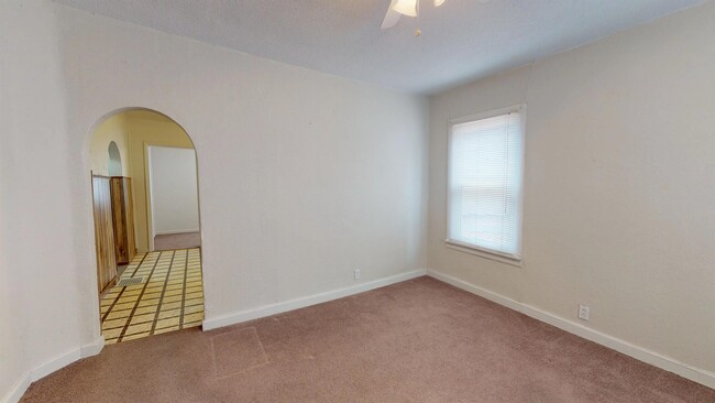 Building Photo - 334 S Jefferson Ave